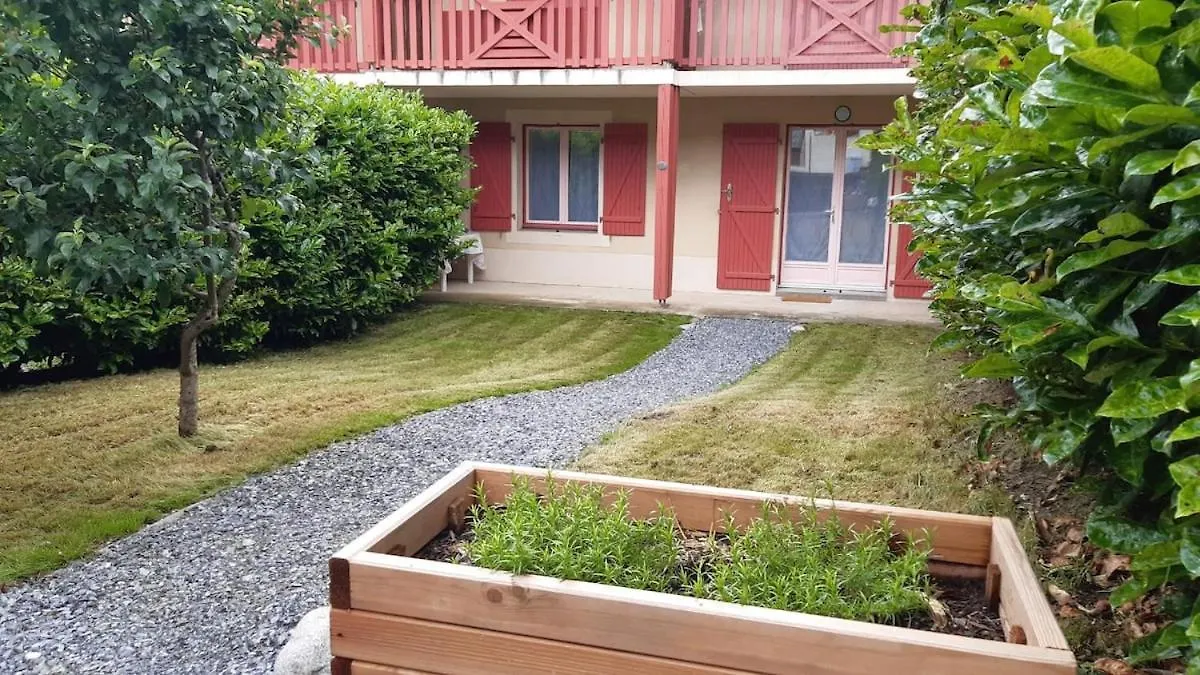 T3 Plain Pied Jardin Privatif Apartment Saligos France